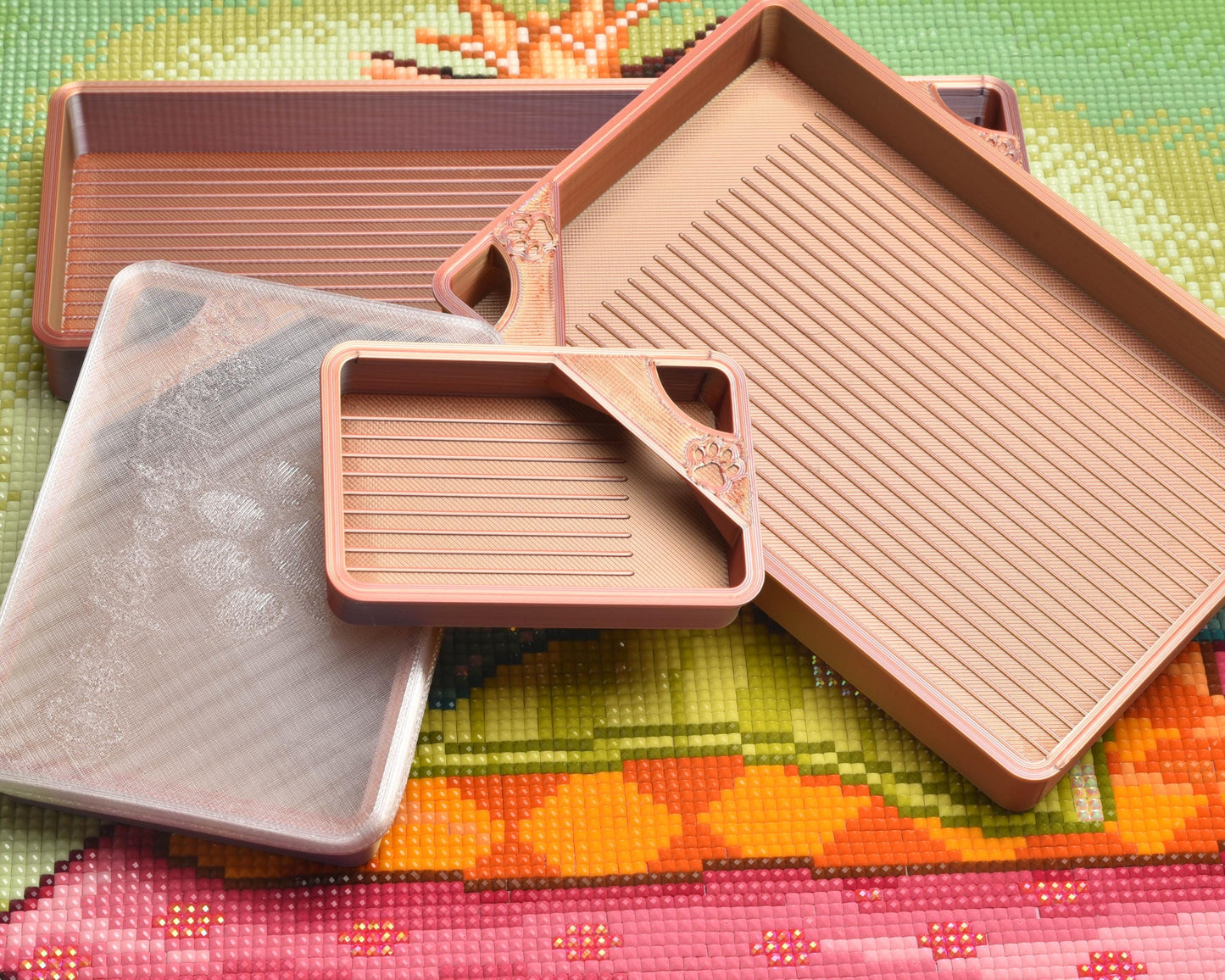 Copper Cutie - GRIDDED SPECIAL EDITION - Cat-Proof Diamond Painting Tray with Lid