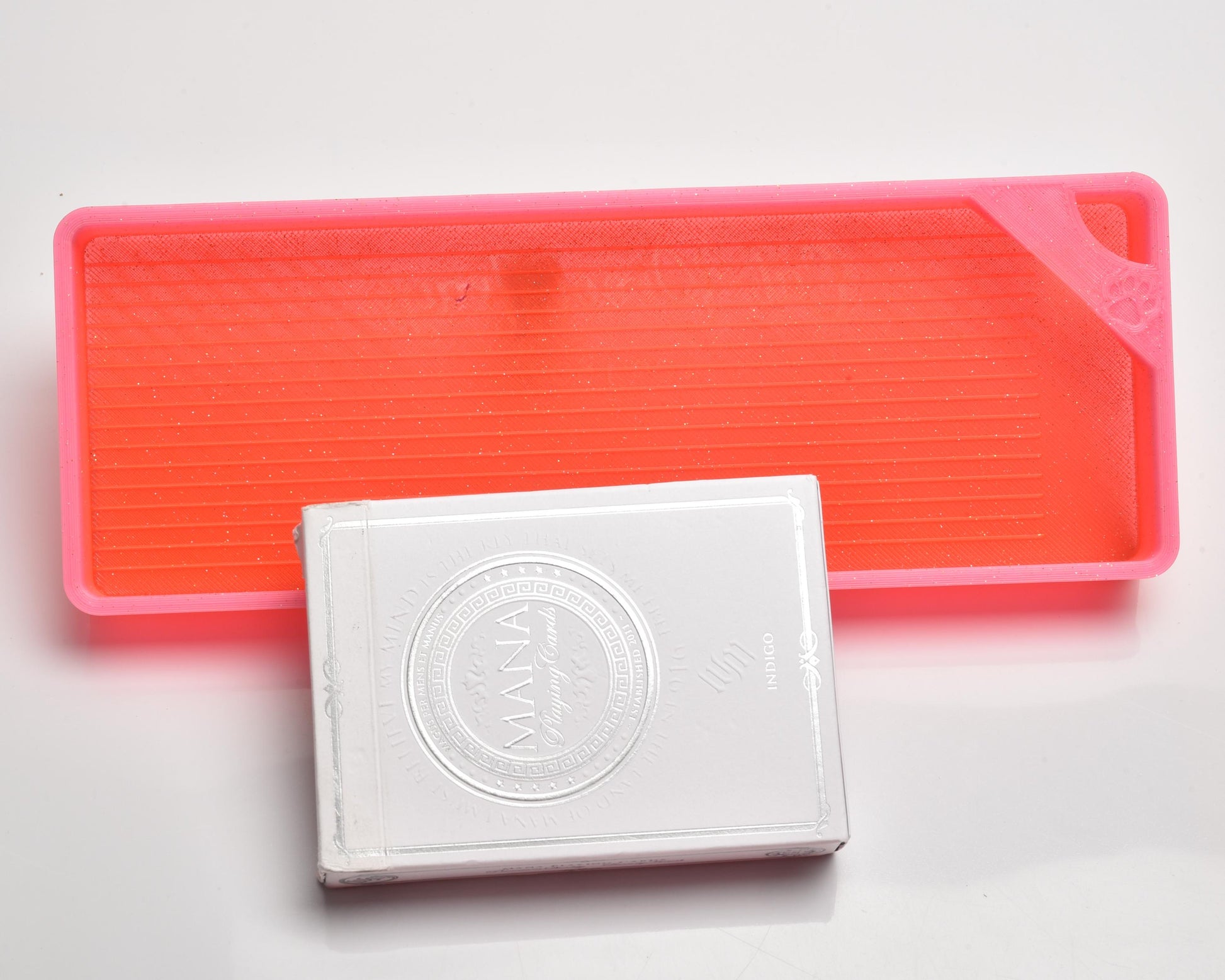 Strawberry Smoothie Translucent Ombre - GRIDDED SPECIAL EDITION - Cat-Proof Diamond Painting Tray with Lid