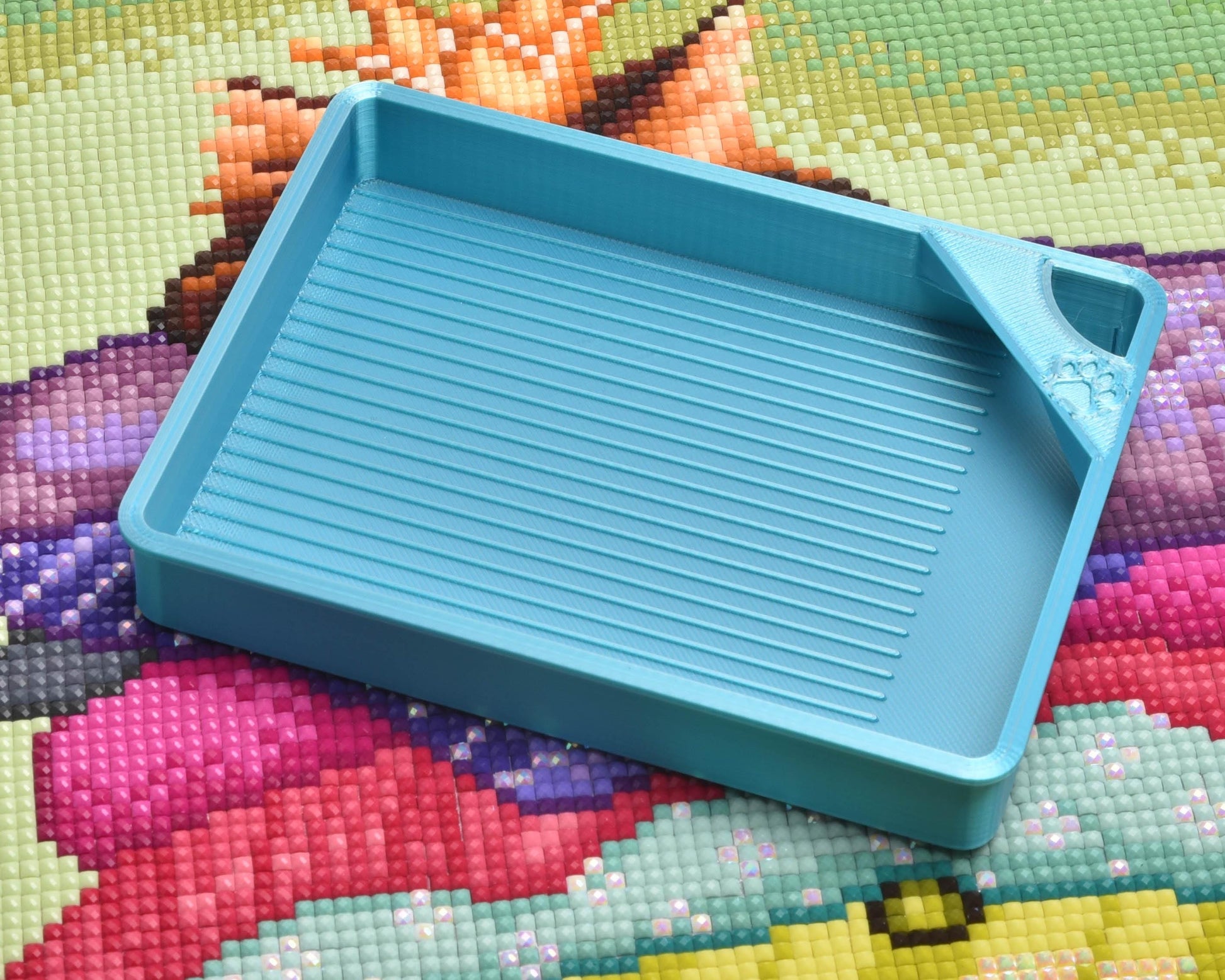 Iceberg - TOWER SPECIAL EDITION - Cat-Proof Diamond Painting Tray with Lid