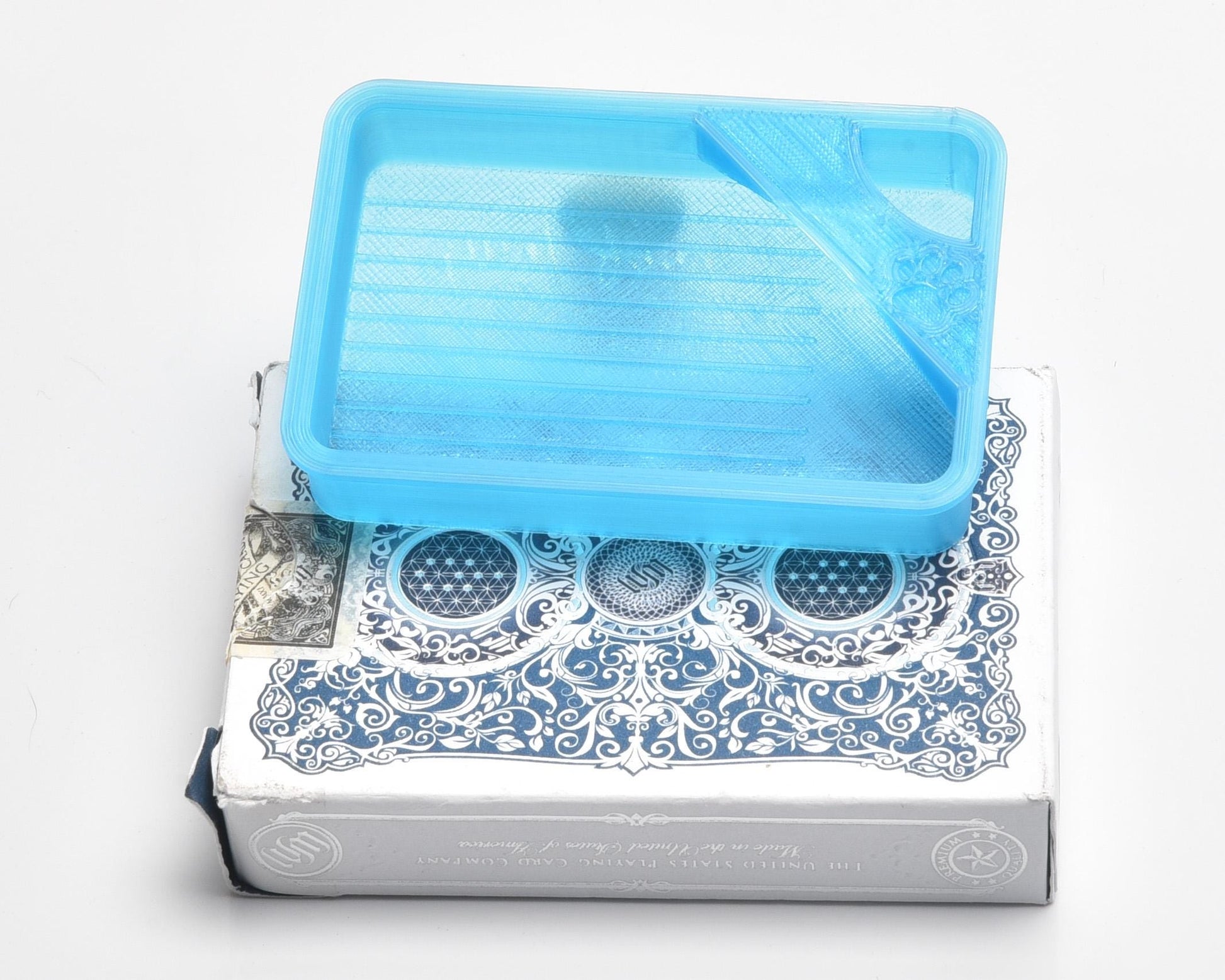 Icicle - SPECIAL EDITION - Cat-Proof Diamond Painting Tray with Lid