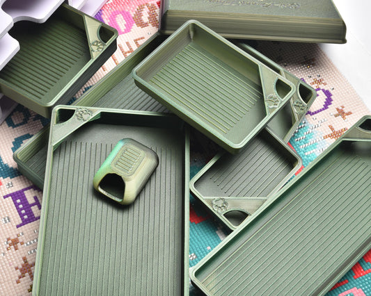 Ivy League - GRIDDED SPECIAL EDITION - Cat-Proof Diamond Painting Tray with Lid