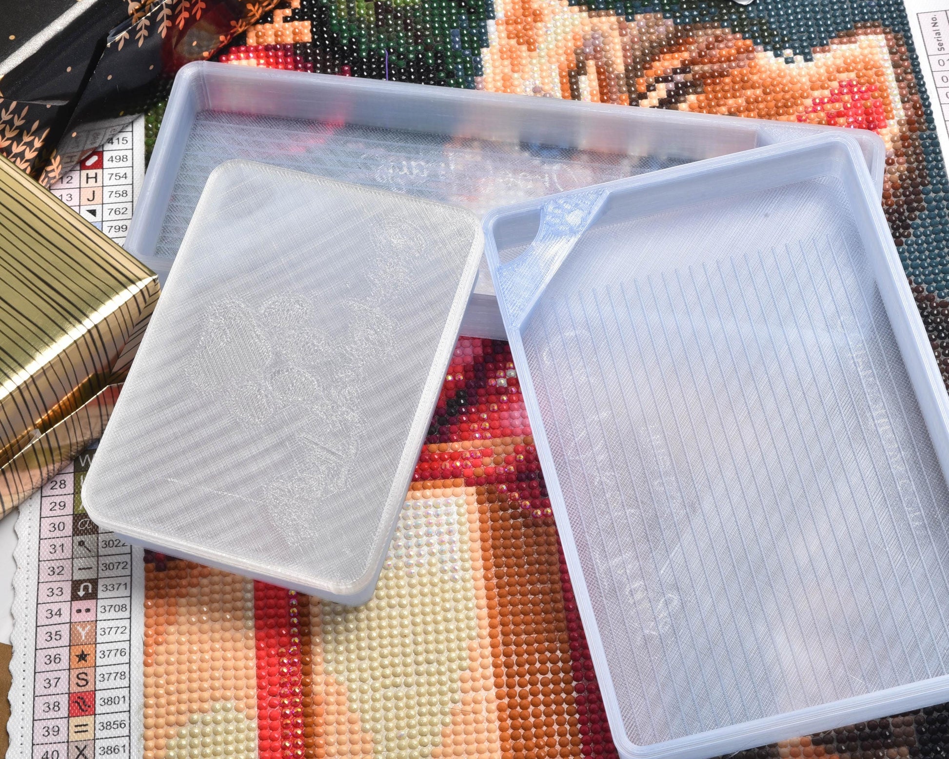 Snowflake - GRIDDED SPECIAL EDITION - Cat-Proof Diamond Painting Tray with Lid